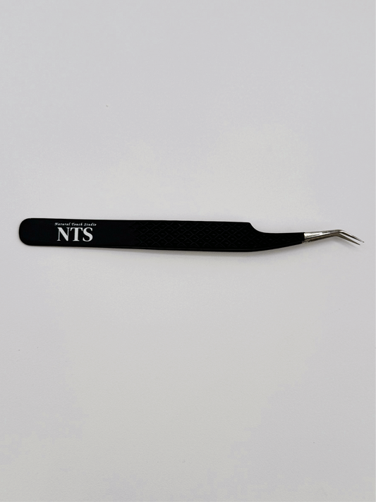 Curved isolating tweezer